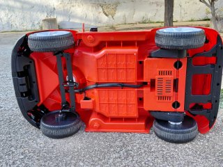 Macchina a batteria Audi per bambini