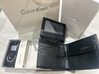 Portafoglio Calvin Klein nero con portachiavi