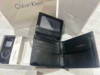 Portafoglio Calvin Klein nero con portachiavi