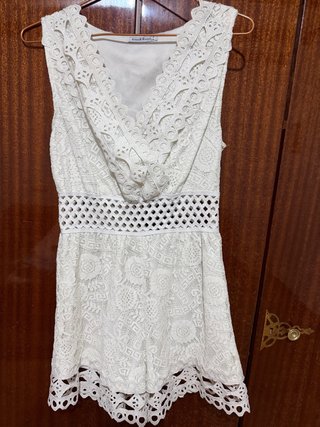 Mono de encaje blanco Amo & Roma Talla S