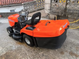 Trattore tosaerba Husqvarna CT H 160
