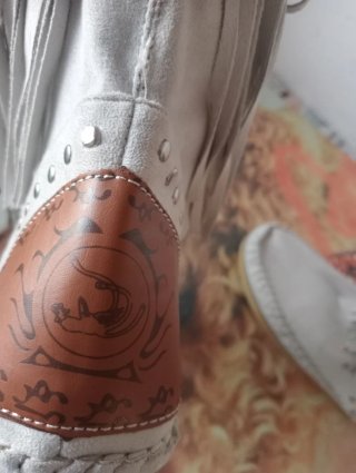 Botines boho chic beige y marrón