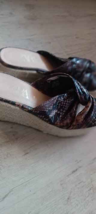 Cuñas Zara Talla 39