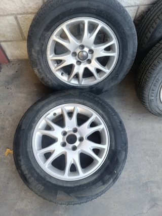 Llantas Volvo R16 (4 unidades)