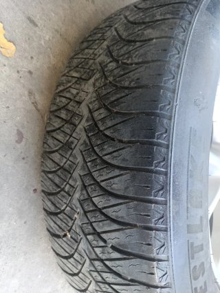 Llantas Volvo R16 (4 unidades)