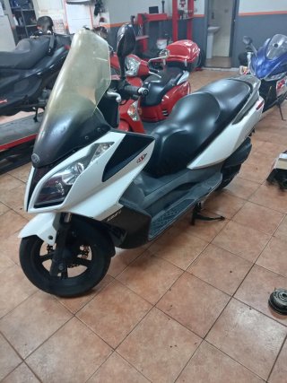 Kymco Superdink 125 averiada