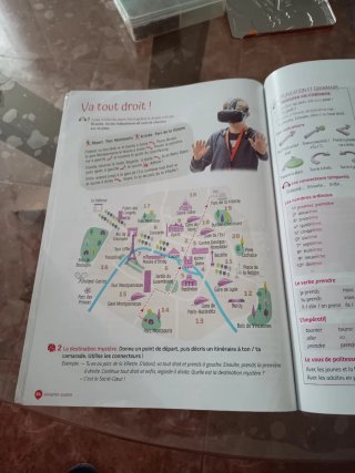 Libro de Francés 1° ESO de la editorial Satillana