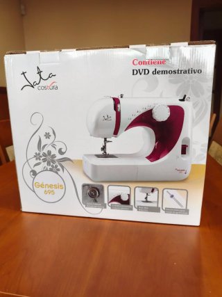 Máquina de coser Génesis 695