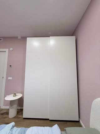 Armadio Ikea Pax - bianco con ante scorrevoli