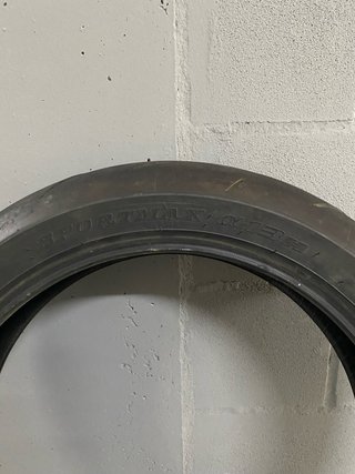 Neumático Dunlop 140/70 R17