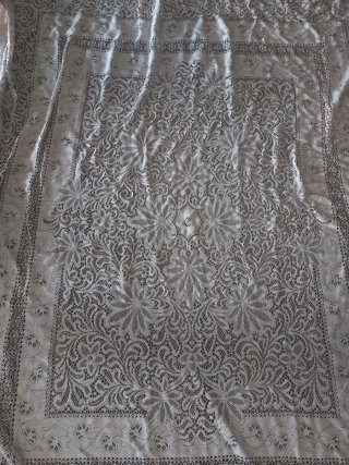 Copriletto Matrimoniale Ricamato Beige