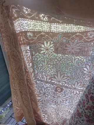 Copriletto Matrimoniale Ricamato Beige