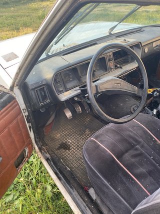 SEAT 131 1982