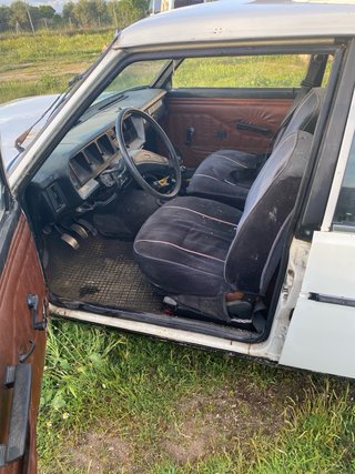SEAT 131 1982