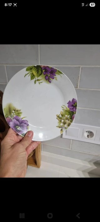 Cuenco y plato desayuno  lila con flores