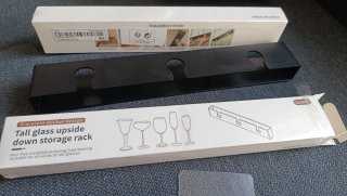 Dos Colgadores de copas de vino negro