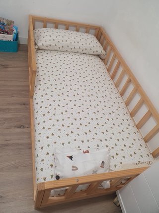 Cama infantil Montessori madera