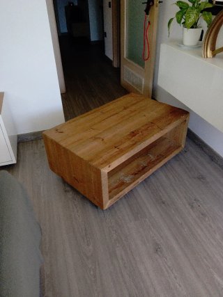 Mesa centro madera maciza con ruedas