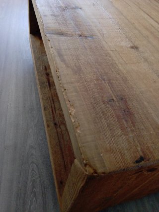 Mesa centro madera maciza con ruedas