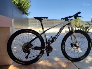 Bicicleta Orbea Alma Carbono 27,5