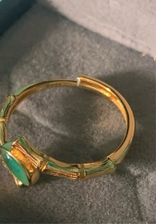 Anillo esmeralda diseño bambú