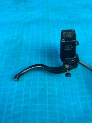 Frenada Suzuki LTZ Completa