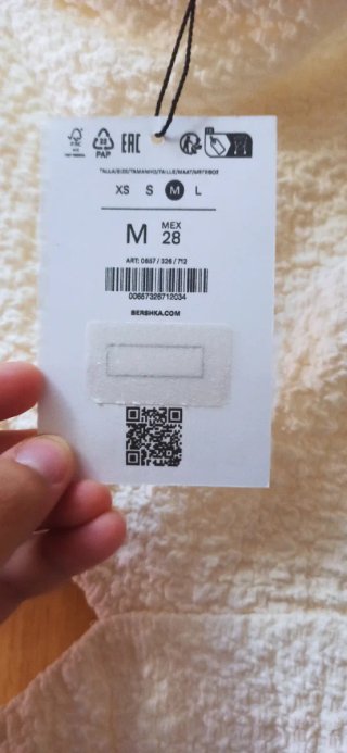 Vestido Bershka blanco con aberturas