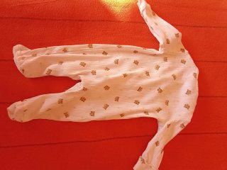 Pijama bebé blanco estampado