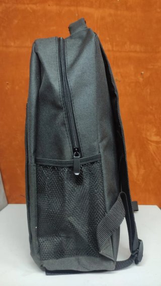 Mochila gris para ordenador. A estrenar