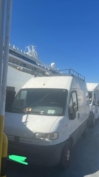 Transportes y mudanzas