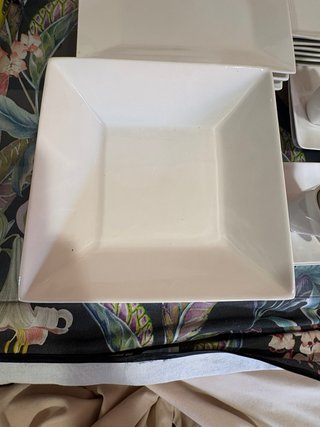 Vajilla estilo japonés sin estrenar para 6 per.