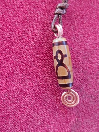 Collar Agata Dzi engarzada en cobre