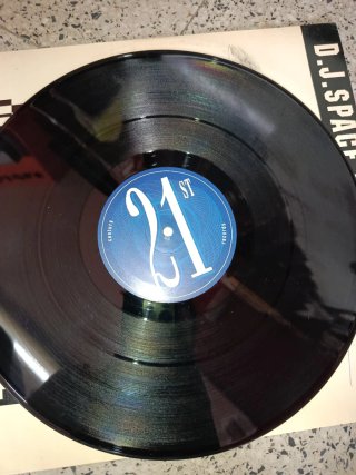 VG++ TEMAZO DJ Space'C  Deep Inside
