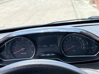Peugeot 208 2014