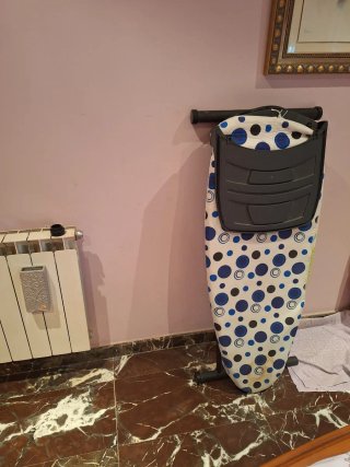 Tabla de planchar con motor