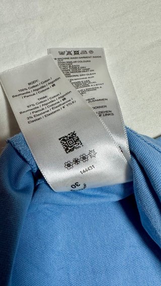Camiseta Fred Perry Azul con Logo
