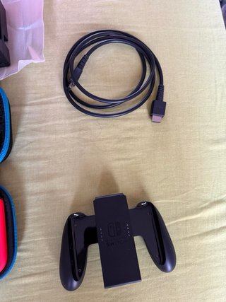 Nintendo Switch Azul/Rojo + Juegos + funda