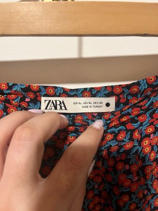Falda Zara Midi Estampada floral XL