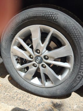 Llantas y Neumáticos Kia 215/60R16