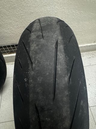 Neumáticos de Moto Dunlop y Bridgestone