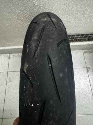 Neumáticos de Moto Dunlop y Bridgestone