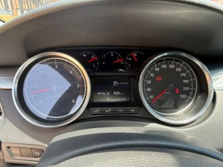 Peugeot 208 2011