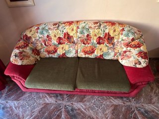 Sofá de 3 plazas con estampado floral