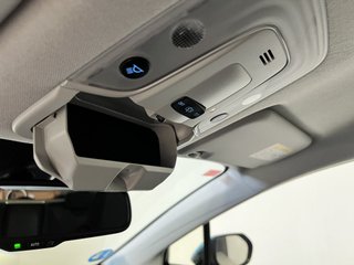 Toyota Prius Plugin 125H Solar