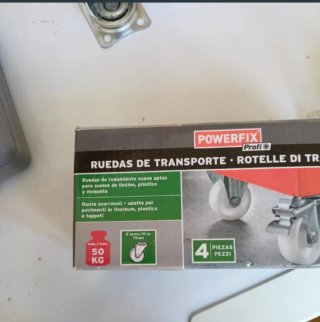 Ruedas de transporte blancas con freno