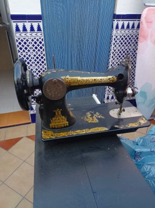 Máquina de coser antigua Singer
