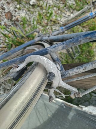 Bicicleta de carreras para arreglar