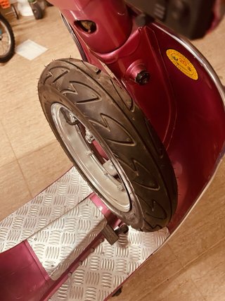 Vespa Primavera 75 - Scooter Rosa