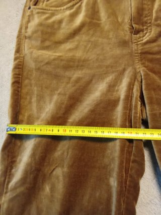 Pantalon Massimo Dutti terciopelo marron talla42