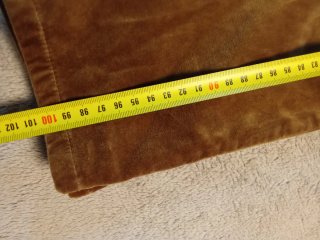 Pantalon Massimo Dutti terciopelo marron talla42